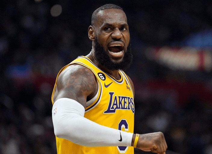 爱游戏-从大坂直美在中国队比赛中关键助攻到费德勒在TES比赛中刷新纪录，里程碑夜洛杉矶快船刷新队史纪录